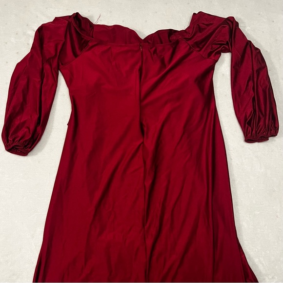 Denise Off Shoulder Maxi Wine Dress - Picture 6 of 9